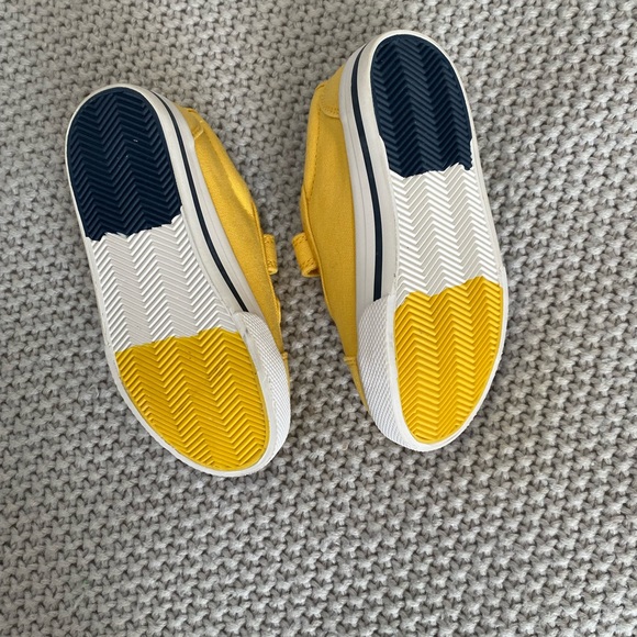Yellow trainers. Kids 7. New without tags unisex - Picture 3 of 3